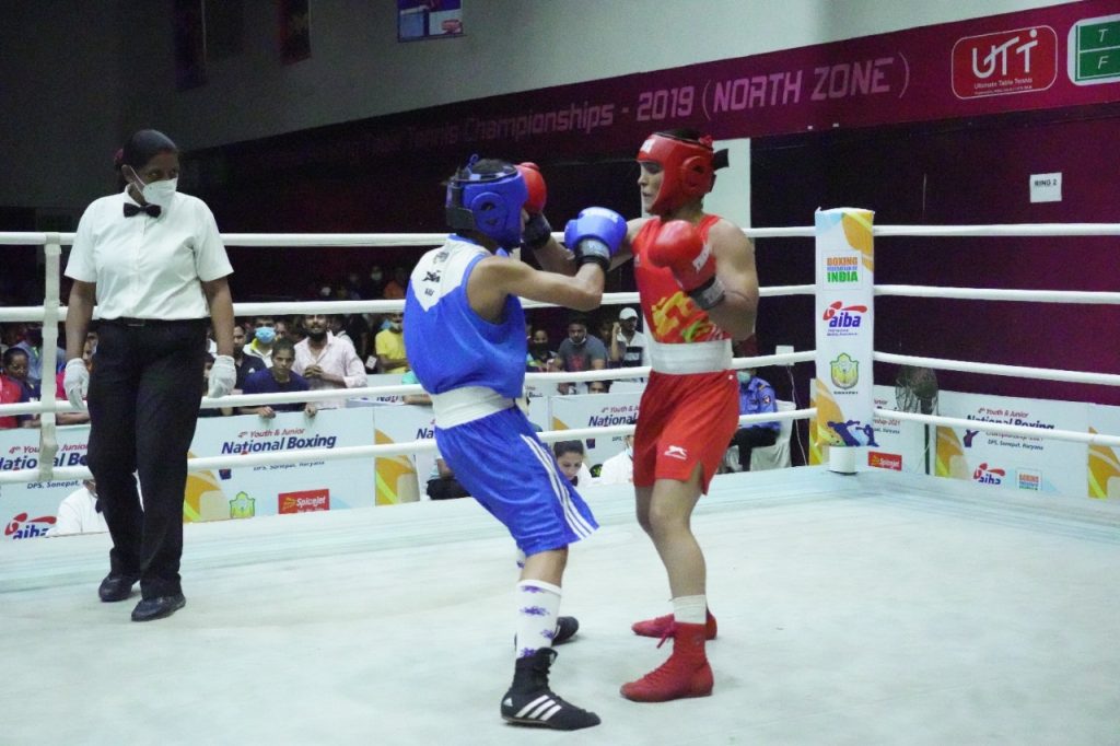 6) Boxers in action during the 5th day of 4th Youth Men’s and Women’s National Championships at Delhi Public School (DPS) in Sonipat